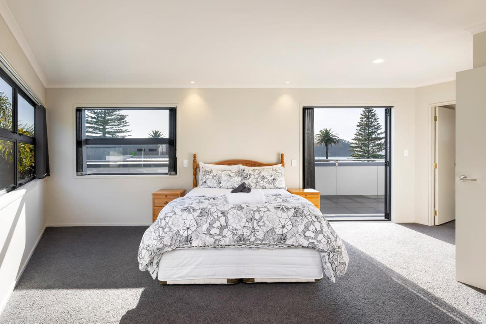 Pacific Escape - Downtown, Beach & Sea Views Mount Maunganui Exteriér fotografie