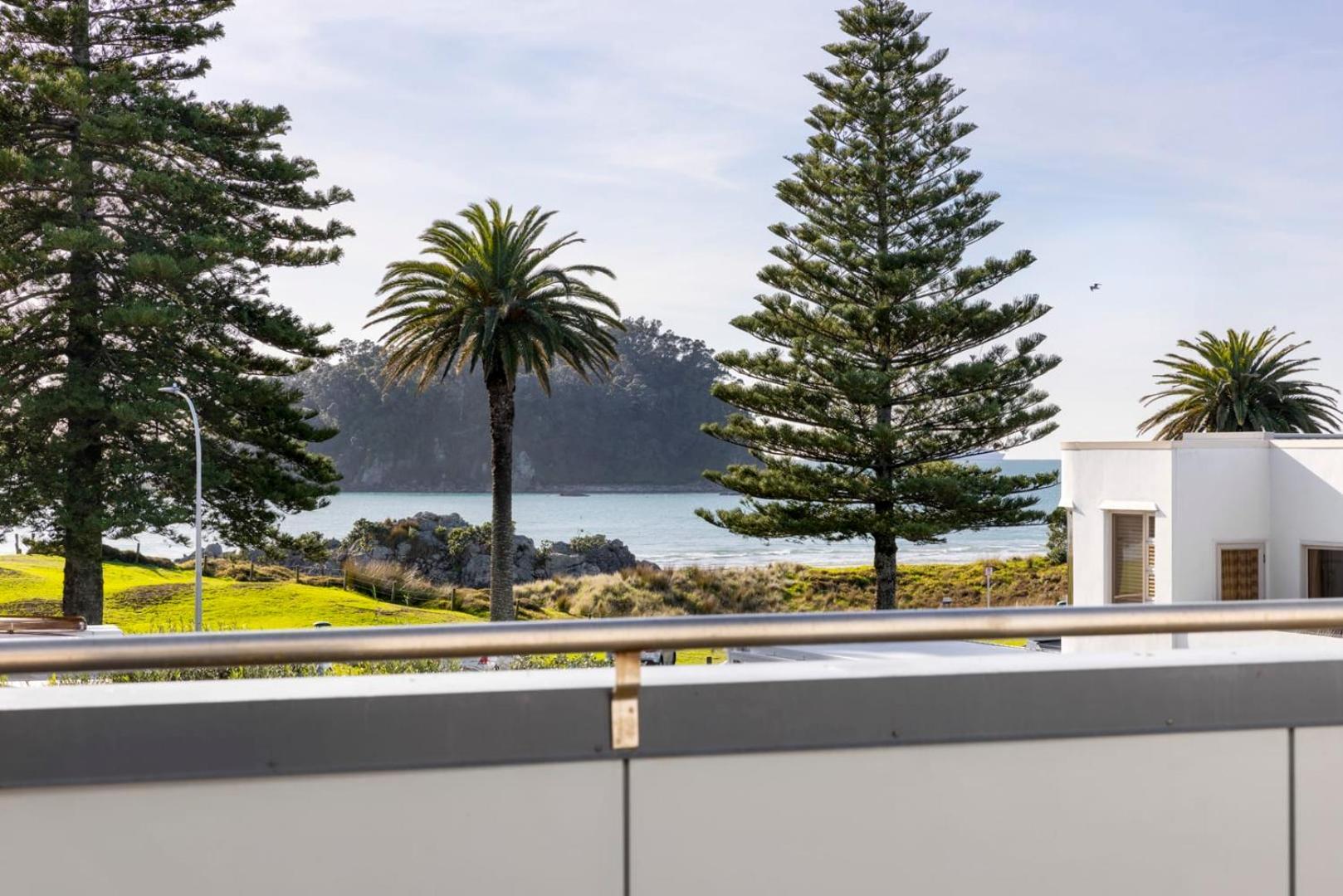 Pacific Escape - Downtown, Beach & Sea Views Mount Maunganui Exteriér fotografie